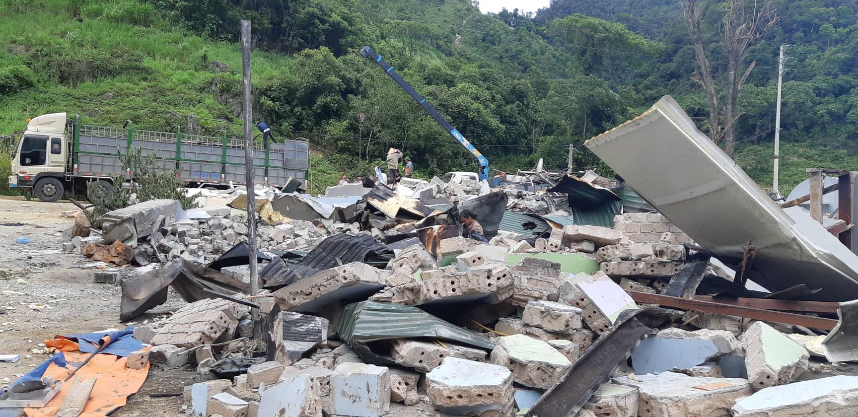 Cận cảnh xẻ thịt lô cốt của trùm ma túy ở bản Tà Dê