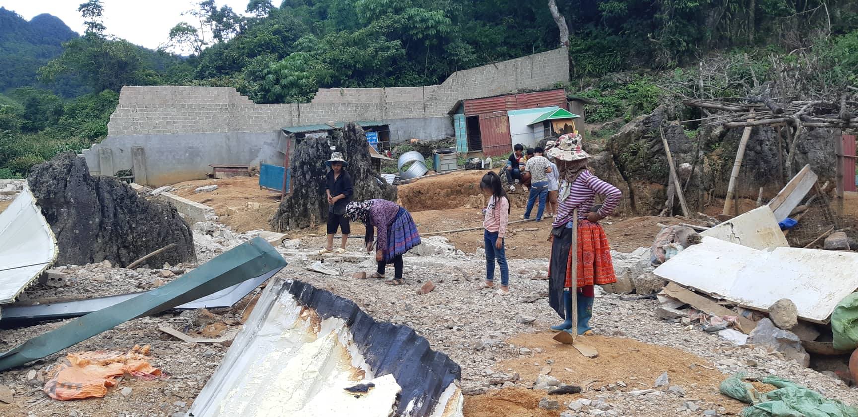 Cận cảnh xẻ thịt lô cốt của trùm ma túy ở bản Tà Dê