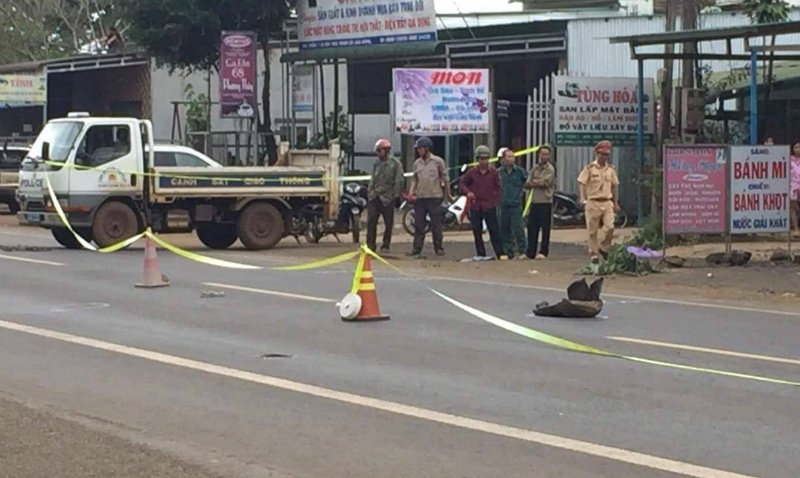 Đồn trưởng CA gây tai nạn khiến mẹ thí sinh chết trước điểm thi