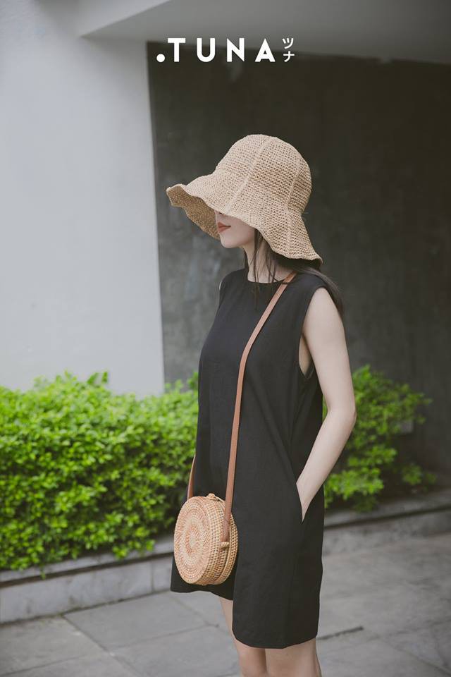 Xoa dịu cả tuần nắng nóng như đổ lửa bằng 18 mẫu váy liền sát nách đến sở làm mỗi ngày