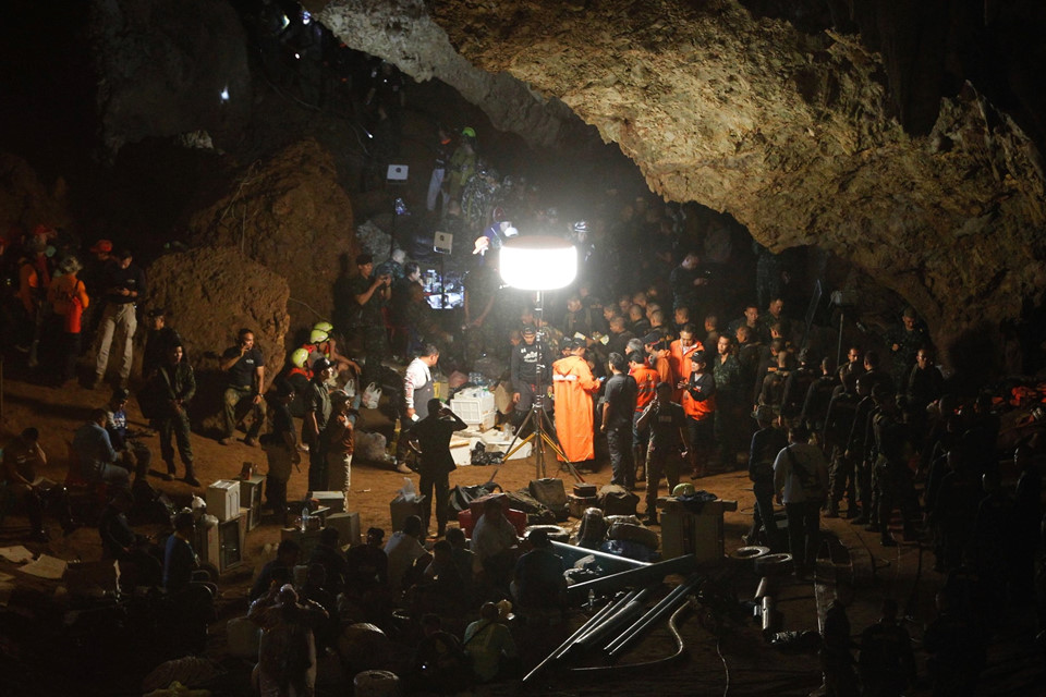Bên trong hang Tham Luang, nơi đội bóng Thái Lan mắc kẹt 10 ngày