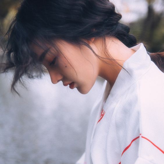 Đàn bà yêu đúng người thì không cần thay đổi cũng không sợ bị phụ tình