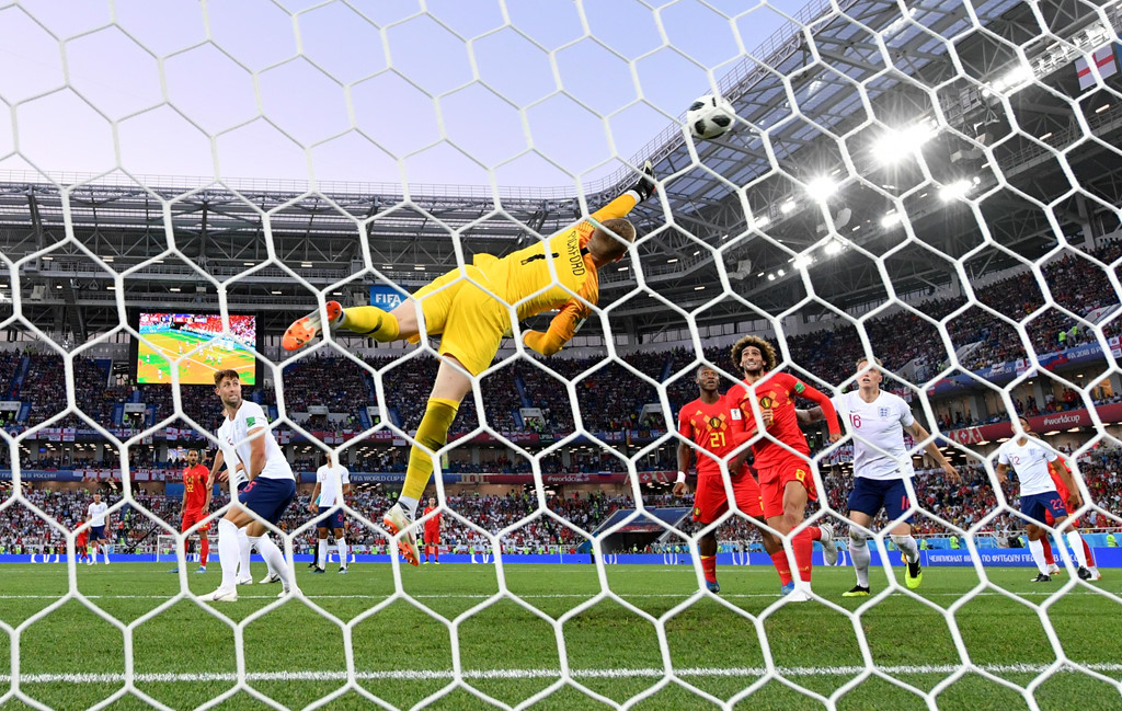 Chân dung người hùng Pickford giúp tuyển Anh phá dớp thua penalty