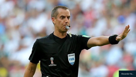 Trận Anh – Colombia là ác mộng với mọi trọng tài