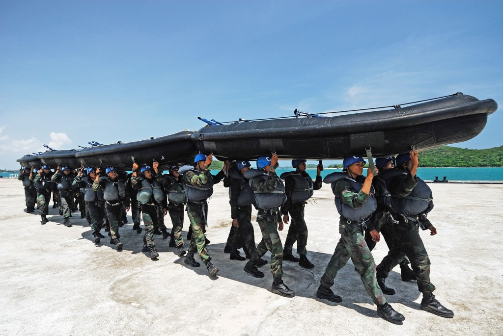 Kỹ năng lặn điêu luyện của biệt đội Seal Thái Lan