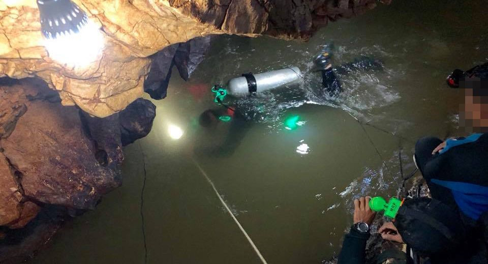 Kỹ năng lặn điêu luyện của biệt đội Seal Thái Lan