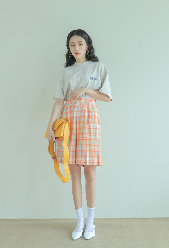 Ngày hè trẻ trung cùng trang phục ca rô