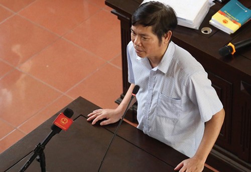 Vụ thảm họa chạy thận ở BV Đa khoa Hòa Bình: Khởi tố PGĐ và trưởng phòng vật tư