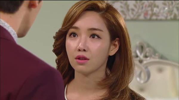 Không thống nhất được địa điểm tổ chức đám cưới, thế là nhà trai đùng đùng bỏ về còn đòi hủy hôn