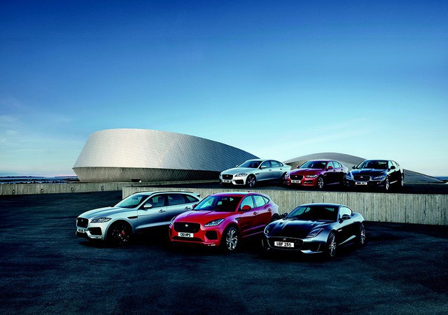 Giảm giá mạnh nhất từ đầu năm, Jaguar-Land Rover bớt hơn 100 triệu đồng cho khách Việt