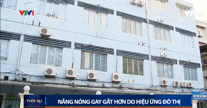 Clip: Hà Nội nắng nóng đặc biệt gay gắt, nhiệt độ có thể lên tới 55 - 58 độ C vào năm 2100 do ảnh hưởng hiệu ứng đô thị Clip: Hà Nội nắng nóng đặc biệt gay gắt, nhiệt độ có thể lên tới 55 - 58 độ C vào năm 2100 do ảnh hưởng hiệu ứng đô thị