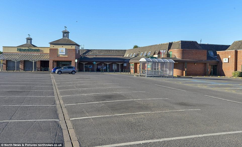 Câu chuyện World Cup ở nước Anh: Phố xá vắng tanh không ai qua lại, 5 triệu người xin nghỉ phép sau đêm ăn mừng chiến thắng