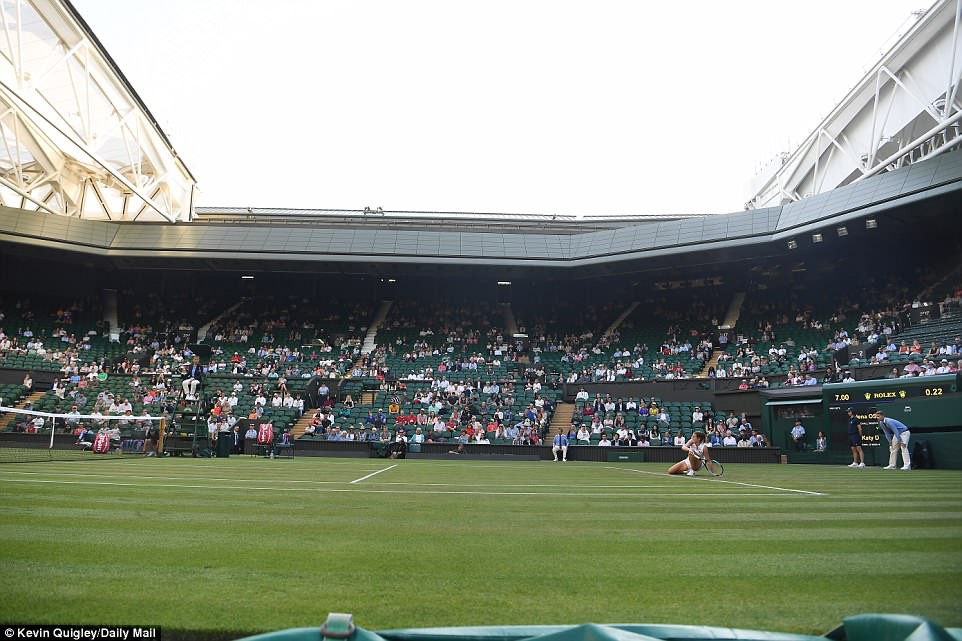 Câu chuyện World Cup ở nước Anh: Phố xá vắng tanh không ai qua lại, 5 triệu người xin nghỉ phép sau đêm ăn mừng chiến thắng