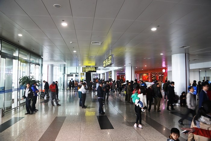 Báo động nạn giả mạo nhân viên sân bay chiếm đoạt tài sản