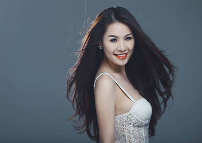 Mỹ nhân Vbiz và những lần khiến fan tá hoả vì gương mặt khác lạ đến không thể nhận ra Mỹ nhân Vbiz và những lần khiến fan tá hoả vì gương mặt khác lạ đến không thể nhận ra