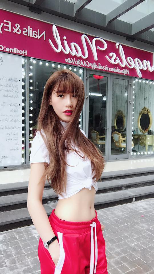 Mỹ nhân Vbiz và những lần khiến fan tá hoả vì gương mặt khác lạ đến không thể nhận ra