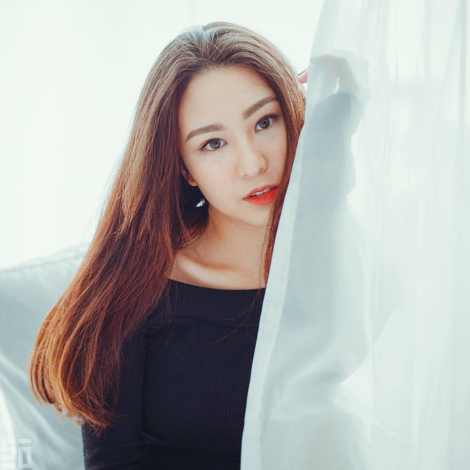 Thủ khoa ĐH Sân khấu Điện ảnh: Nữ nhiếp ảnh gia xinh đẹp, nóng bỏng chẳng kém gì hotgirl