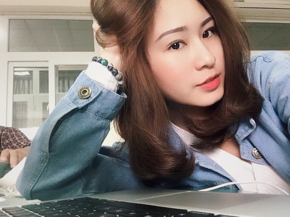 Thủ khoa ĐH Sân khấu Điện ảnh: Nữ nhiếp ảnh gia xinh đẹp, nóng bỏng chẳng kém gì hotgirl