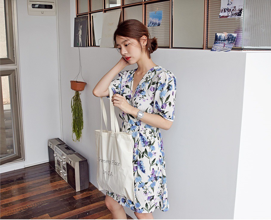 Ngày nắng đỉnh điểm, nhất định phải diện loạt items họa tiết mà nhìn thôi đã thấy mát lịm này Ngày nắng đỉnh điểm, nhất định phải diện loạt items họa tiết mà nhìn thôi đã thấy mát lịm này