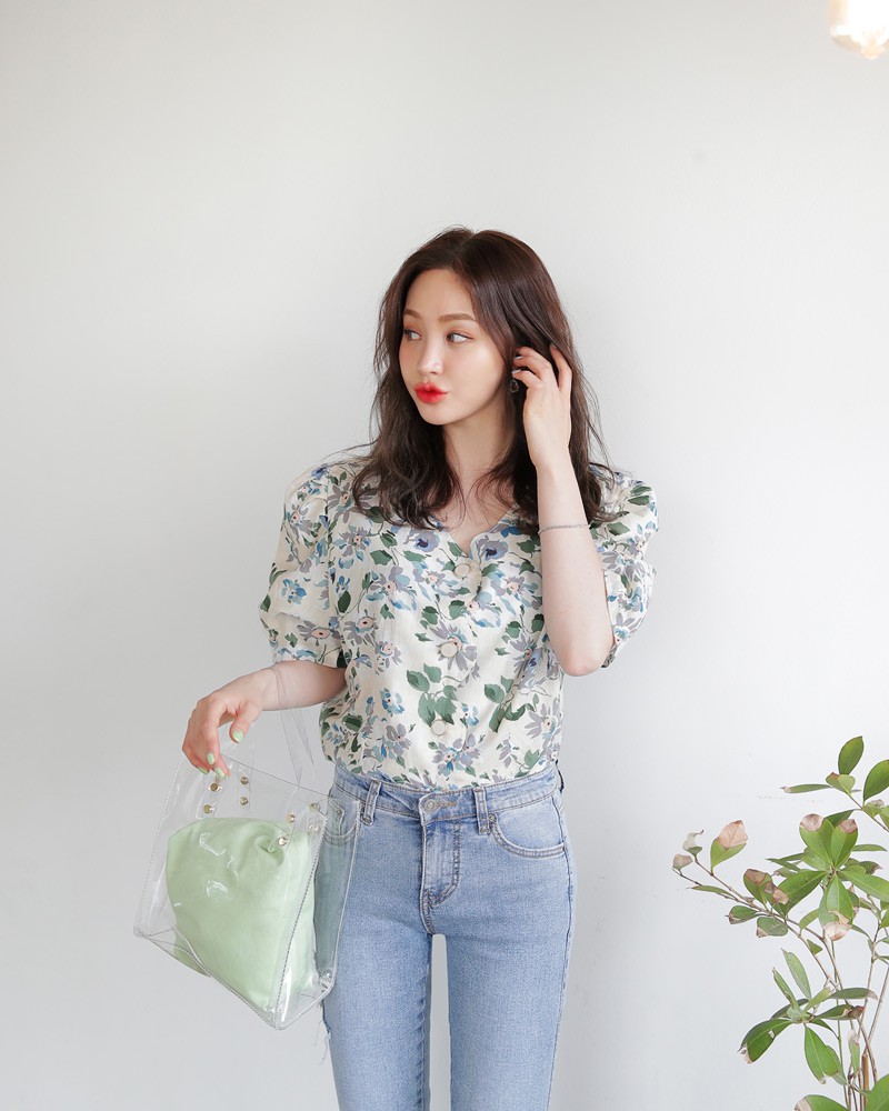 Ngày nắng đỉnh điểm, nhất định phải diện loạt items họa tiết mà nhìn thôi đã thấy mát lịm này Ngày nắng đỉnh điểm, nhất định phải diện loạt items họa tiết mà nhìn thôi đã thấy mát lịm này