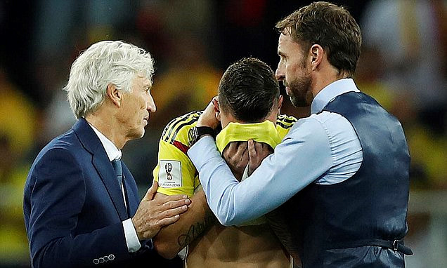 Hai cầu thủ tội đồ của Colombia được khuyên đừng trở về nhà