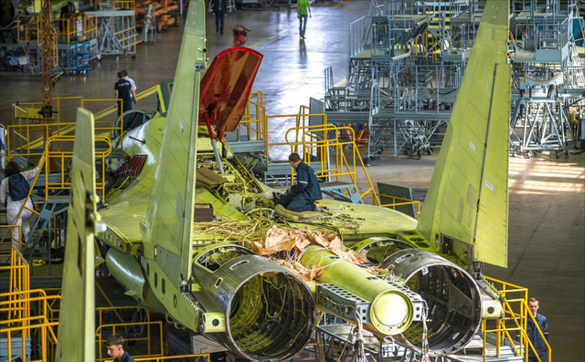 Không bắt tay sâu với Mỹ, quốc gia này gửi trọn niềm vào Nga: Ký nhiều hợp đồng vũ khí lớn