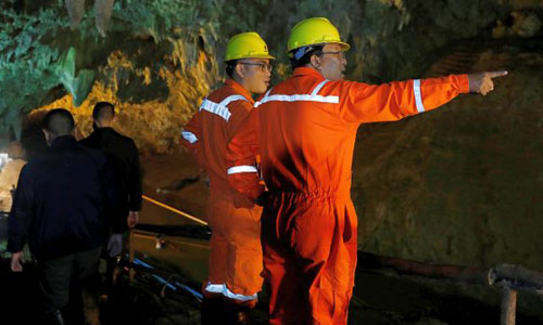 Ba phương án giải cứu đội bóng nhí Thái Lan khỏi hang ngập nước