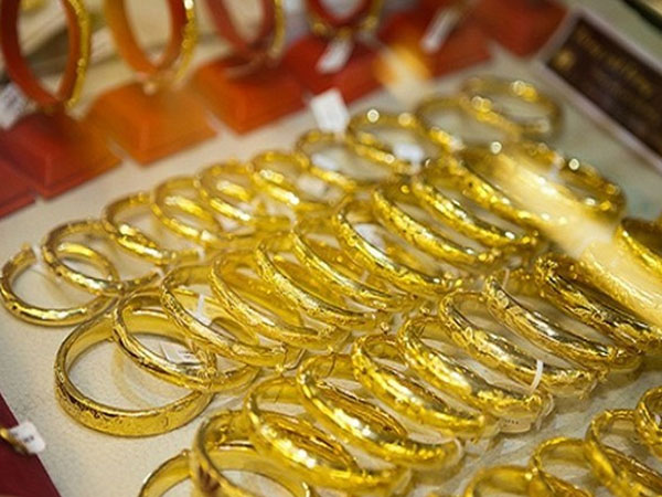 Giá vàng hôm nay 5/7: Vàng bật tăng, chưa ai dám vào tiền