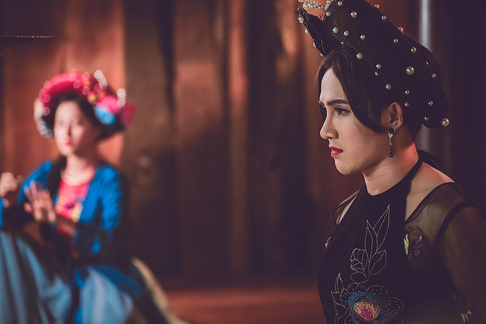 Trước Mr. Cần Trô, chàng trai nào bỗng dưng nổi tiếng sau một đêm?