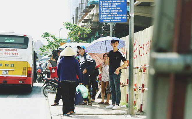 Sốc nhiệt điều hoà: Cẩn thận khi đi ô tô những ngày nắng này