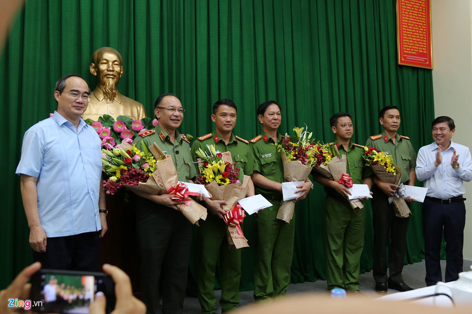 Những hình ảnh liên quan vụ khủng bố trụ sở công an ở TP.HCM