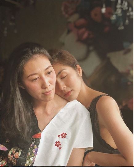 Tăng Thanh Hà đăng ảnh dựa vào vợ Phạm Anh Khoa khiến nhiều người xúc động