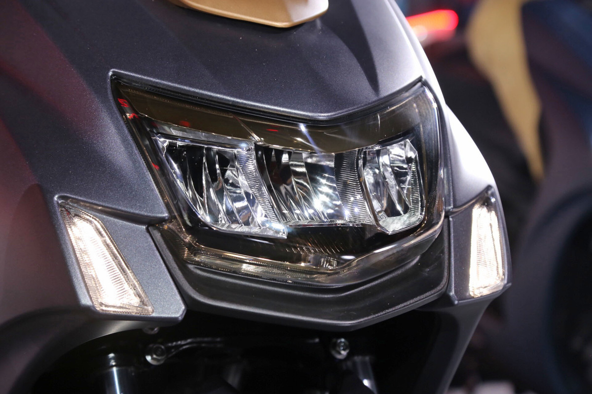 Yamaha Cygnus-X thế hệ mới giá từ 2.700 USD