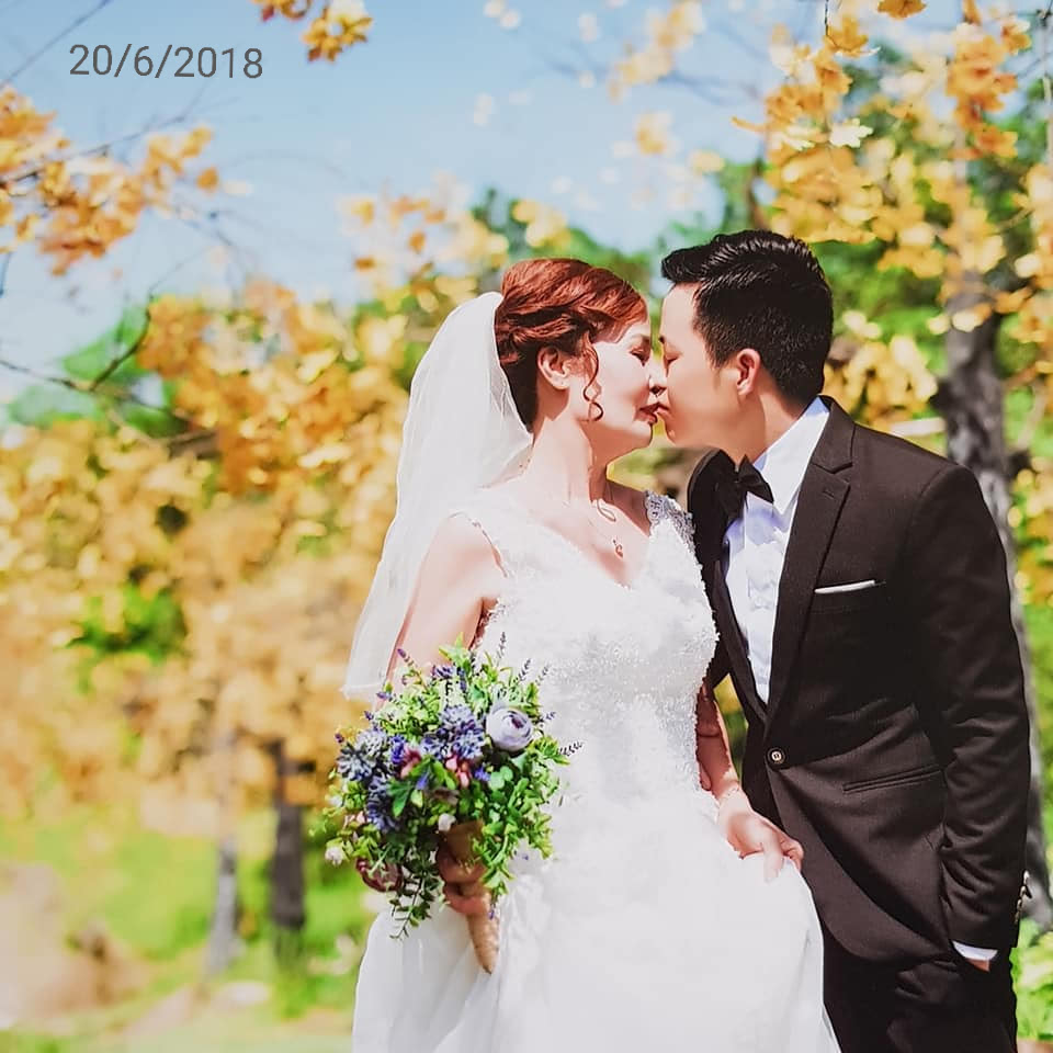 Cô dâu 61 tuổi: Mọi người nghĩ chồng trẻ tuổi 26 đến với tôi vì tiền