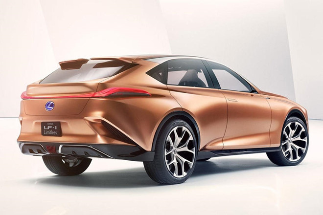 Lexus: Chúng tôi không cần hạ mình để đấu BMW và Mercedes