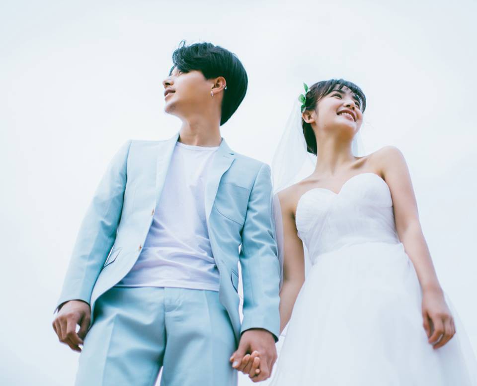 Ảnh cưới đơn giản nhưng vẫn khiến người xem lịm tim vì cô dâu và chú rể quá tình