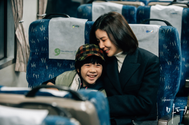 Mỗi ngày bố mẹ chỉ cần nói với con 6 câu này, một thời gian sau sẽ thấy chúng thay đổi bất ngờ