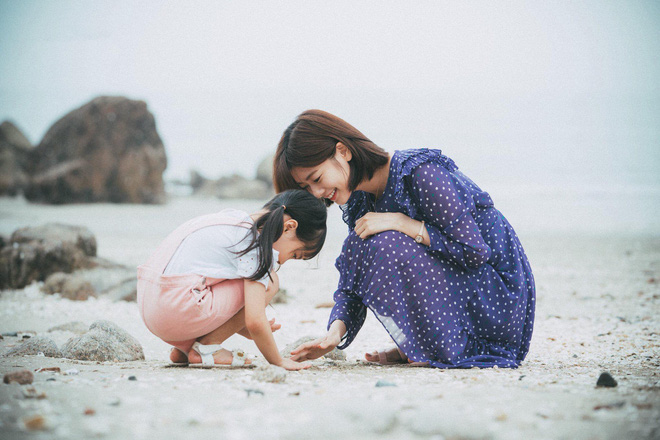 Mỗi ngày bố mẹ chỉ cần nói với con 6 câu này, một thời gian sau sẽ thấy chúng thay đổi bất ngờ