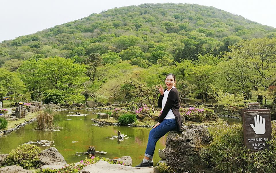 Nghe vợ thủ thỉ muốn giảm cân cho xinh còn sản xuất thêm em bé, chồng hứng chí mua hẳn cả vườn dứa về xếp đầy nhà Nghe vợ thủ thỉ muốn giảm cân cho xinh còn sản xuất thêm em bé, chồng hứng chí mua hẳn cả vườn dứa về xếp đầy nhà