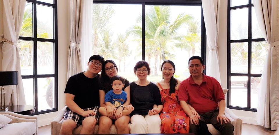 Nghe vợ thủ thỉ muốn giảm cân cho xinh còn sản xuất thêm em bé, chồng hứng chí mua hẳn cả vườn dứa về xếp đầy nhà Nghe vợ thủ thỉ muốn giảm cân cho xinh còn sản xuất thêm em bé, chồng hứng chí mua hẳn cả vườn dứa về xếp đầy nhà