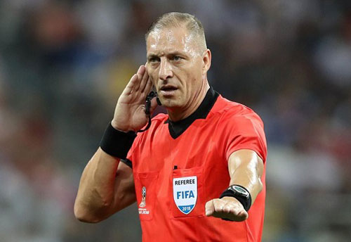 FIFA gây sốc với trọng tài bắt trận tứ kết giữa Pháp vs Uruguay