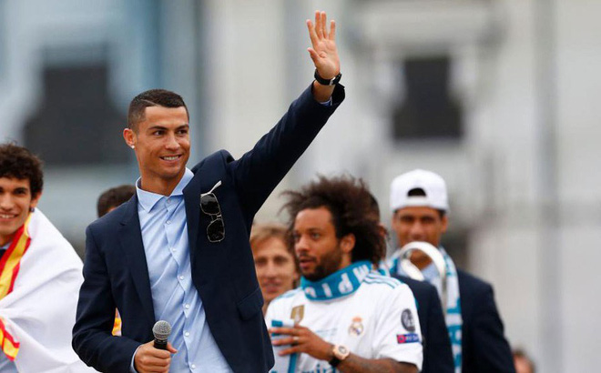 Juventus chờ tín hiệu cuối cùng từ siêu cò Mendes trước khi kích hoạt bom tấn Ronaldo Juventus chờ tín hiệu cuối cùng từ siêu cò Mendes trước khi kích hoạt bom tấn Ronaldo