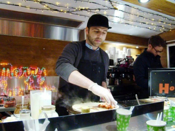 Westlife của 20 năm sau: Từ boyband hàng đầu thế giới đến ngoại hình tuột dốc không nhận ra, đi bán cà phê dạo, phá sản