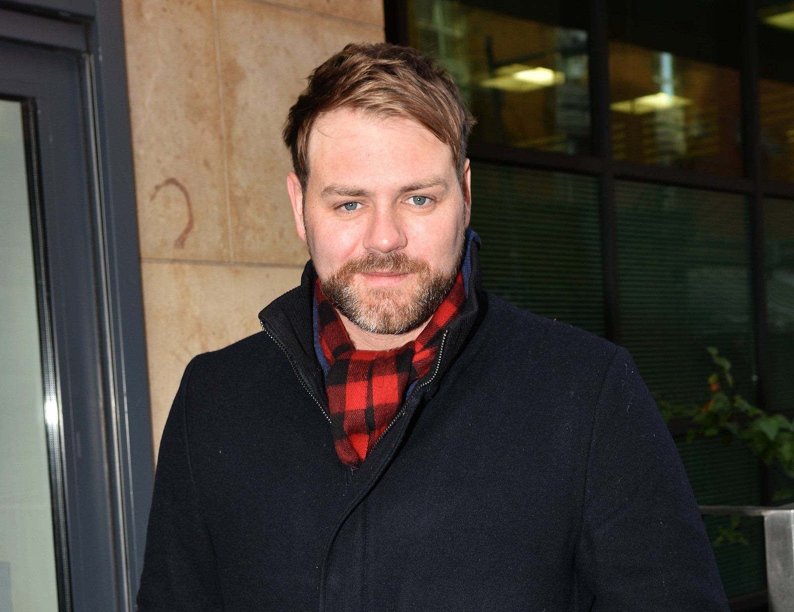 Westlife của 20 năm sau: Từ boyband hàng đầu thế giới đến ngoại hình tuột dốc không nhận ra, đi bán cà phê dạo, phá sản