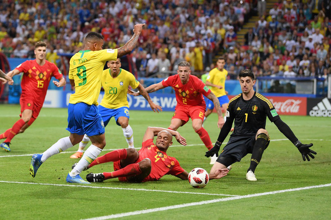 Trọng tài cướp trắng quả penalty của Jesus, khiến Brazil thất bại? Trọng tài cướp trắng quả penalty của Jesus, khiến Brazil thất bại?