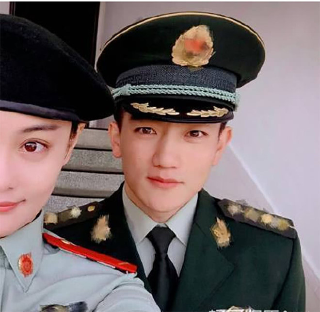 Lý Mạc Sầu Trương Hinh Dư hẹn hò lính đặc công chống khủng bố