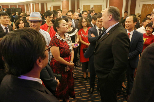 Ngoại trưởng Mike Pompeo gặp doanh nghiệp, đối tác của Mỹ tại Việt Nam
