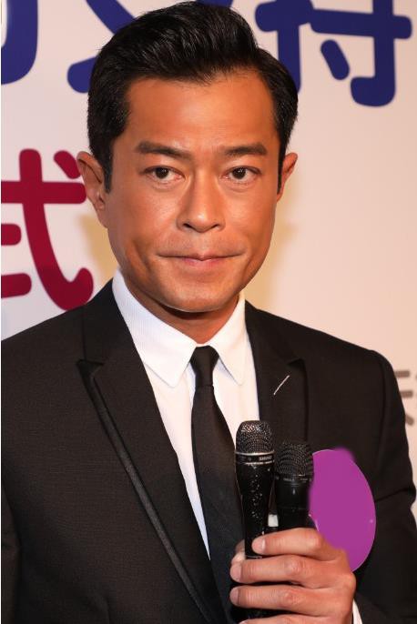 Hi hữu: Fan Cổ Thiên Lạc lao đến đòi vay 3,5 tỷ đồng để đi khám bệnh, nếu không sẽ tự tử