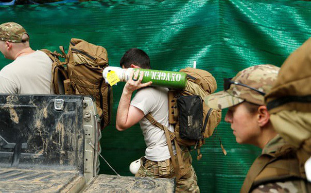 Giải cứu đội bóng Thái Lan: Người đầu tiên có thể được đưa ra khỏi hang lúc 9h tối nay