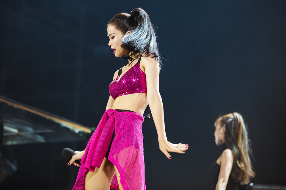 Chủ nhân Despacito biểu diễn hit 5 tỷ view trước 10.000 khán giả Việt